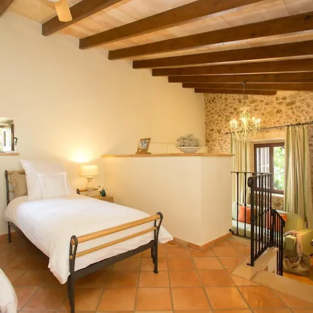 Casa Font I Roig 4* Maria De La Salut