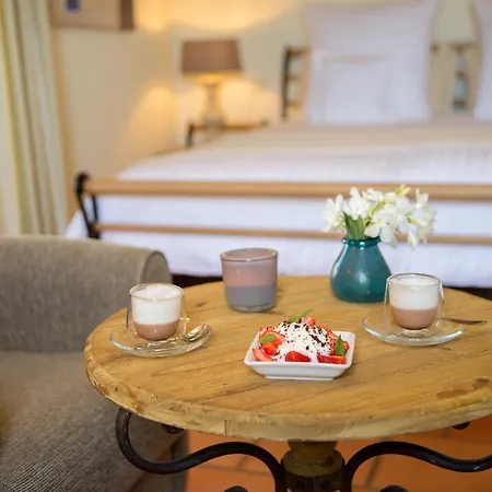 Casa Font I Roig 4* María de la Salud