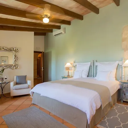 Casa Font I Roig 4* Maria De La Salut